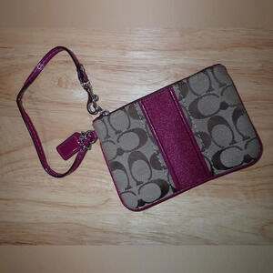 Coach Signature Small Wristlet Silver Khaki Passion Berry